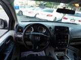 Used 2016 Dodge Grand Caravan SXT image 5