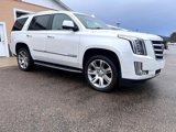 Used 2017 Cadillac Escalade Luxury image 3