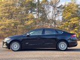 Used 2016 Ford Fusion Energi SE image 2