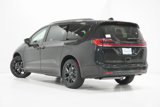 New 2024 Chrysler Pacifica Limited w/ S Appearance Package image 5