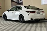 Used 2021 Toyota Camry SE image 6