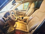 Used 2017 Porsche Cayenne image 3