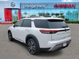 New 2025 Nissan Pathfinder Platinum w/ Cargo Package image 3