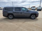 Used 2023 Jeep Wagoneer L Series II image 2