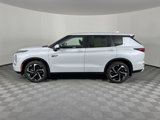 New 2025 Mitsubishi Outlander SE image 3
