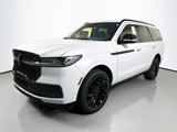 New 2025 Lincoln Navigator Reserve image 3