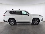 New 2025 Lexus LX 600 4WD w/ Premium Package image 2