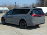New 2025 Chrysler Pacifica Limited image 4