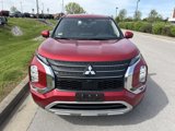 Used 2023 Mitsubishi Outlander SE image 2