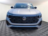 New 2025 Volkswagen Atlas Cross Sport SEL R-Line image 2