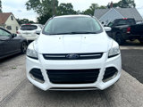 Used 2016 Ford Escape SE w/ Equipment Group 201A image 2