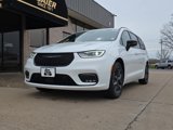 New 2025 Chrysler Pacifica Limited image 4