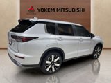 New 2025 Mitsubishi Outlander SE image 5