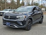 Certified 2024 Volkswagen Taos SE w/ Panoramic Sunroof Package image 4