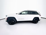 Used 2024 Jeep Grand Cherokee Altitude image 4