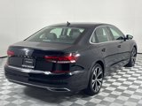 Used 2022 Volkswagen Passat 2.0T SE image 5