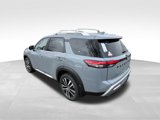 New 2025 Nissan Pathfinder Platinum w/ Black Appearance Package image 5