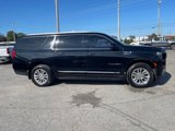 Used 2023 GMC Yukon XL SLT w/ SLT Luxury Package image 4