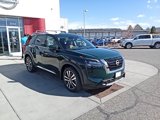 New 2025 Nissan Pathfinder Platinum image 3