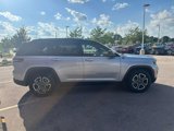 Used 2022 Jeep Grand Cherokee Trailhawk w/ Luxury Tech Group III image 4