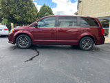 Used 2017 Dodge Grand Caravan SXT image 2
