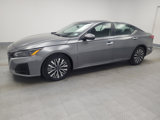 Used 2023 Nissan Altima 2.5 SV image 2