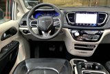 Certified 2023 Chrysler Pacifica Touring-L image 5