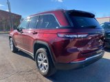 Used 2023 Jeep Grand Cherokee Limited image 4