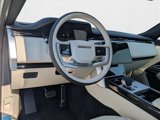 New 2025 Land Rover Range Rover SE image 2