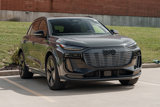 Used 2025 Audi SQ6 e-tron Prestige image 2