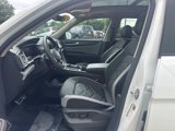 Used 2025 Volkswagen Atlas Peak Edition SE image 6