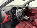 Certified 2025 Porsche Macan image 4