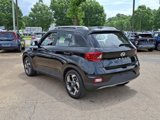 Used 2024 Hyundai Venue SEL image 4