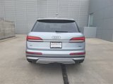 New 2025 Audi Q7 3.0T Prestige image 4
