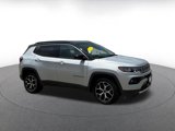 Used 2025 Jeep Compass Limited image 2