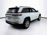 Used 2022 Jeep Grand Cherokee Limited image 5