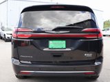 Used 2023 Chrysler Pacifica Touring-L image 4