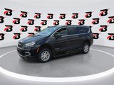 Used 2025 Chrysler Pacifica Select image 5