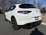 New 2025 Alfa Romeo Stelvio Sprint image 6
