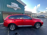 Used 2020 Mitsubishi Outlander ES image 2