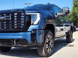 New 2025 GMC Sierra 3500 Denali Ultimate image 3