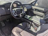 New 2025 Land Rover Range Rover SE image 3