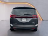 Used 2023 Chrysler Pacifica Limited image 6