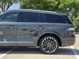 Certified 2022 Lincoln Aviator Reserve w/ Equipment Group 201A image 5