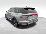 Used 2023 Lincoln Aviator Reserve image 3