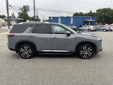 Used 2023 Nissan Pathfinder Platinum image 6