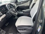 New 2025 Volkswagen Atlas Cross Sport SEL Premium R-Line image 4