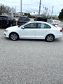 Used 2015 Volkswagen Jetta SE image 2