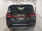 New 2025 Chrysler Pacifica Pinnacle image 5