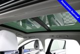 Certified 2022 Volkswagen Taos SE w/ Panoramic Sunroof Package image 3